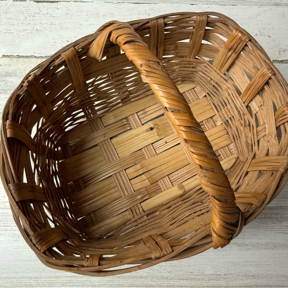 Vintage Rectangular Woven Market Basket Gathering Basket with Handle - Picture 9 of 10